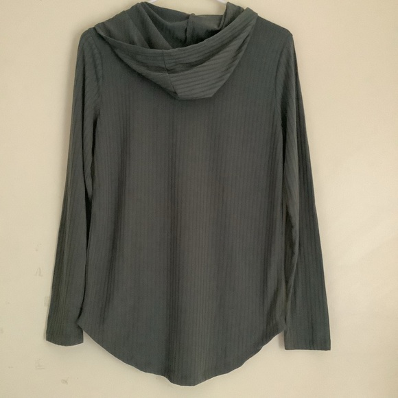 Rue21 NWOT ~ Hooded Pull Over Top - Picture 3 of 6
